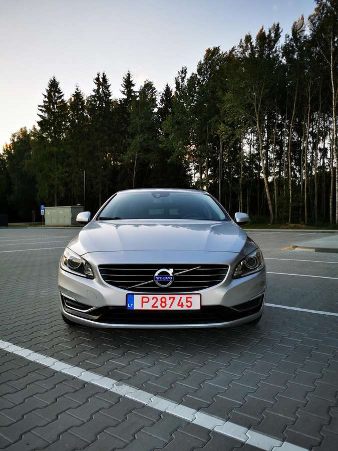 Volvo V60 2013 — rear view