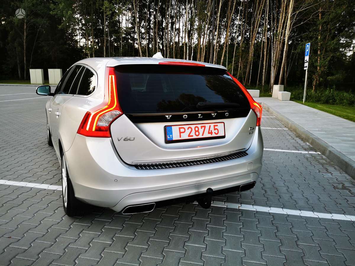 Volvo V60 2013 — photo 5