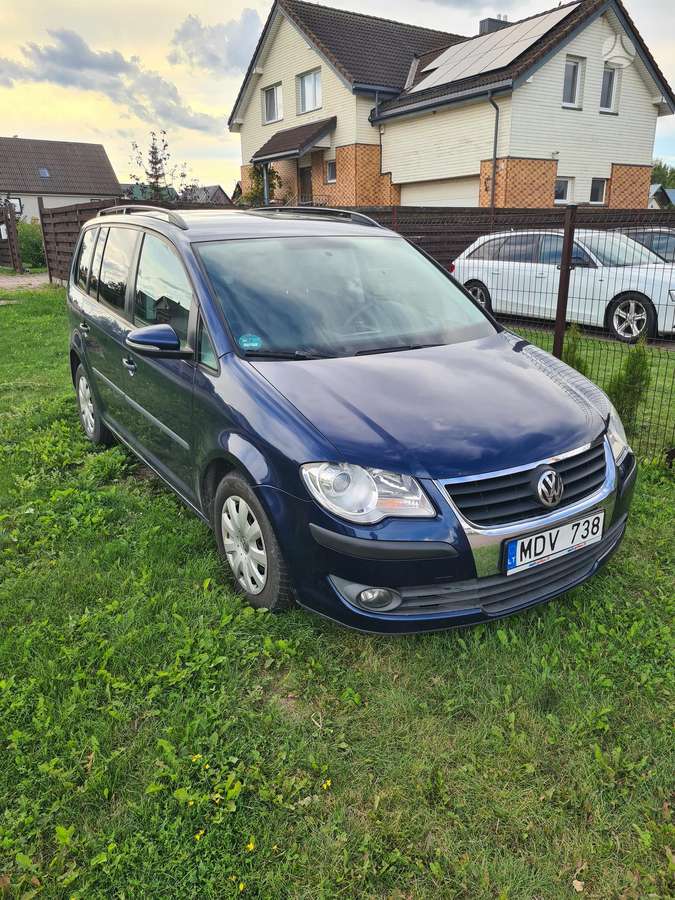 Volkswagen Touran, 2009