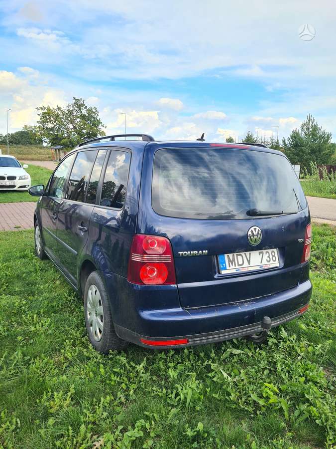 Volkswagen Touran 2009 — photo 5