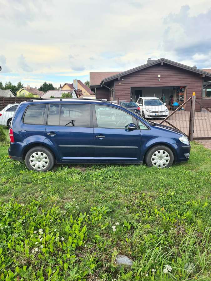 Volkswagen Touran 2009 — photo 7