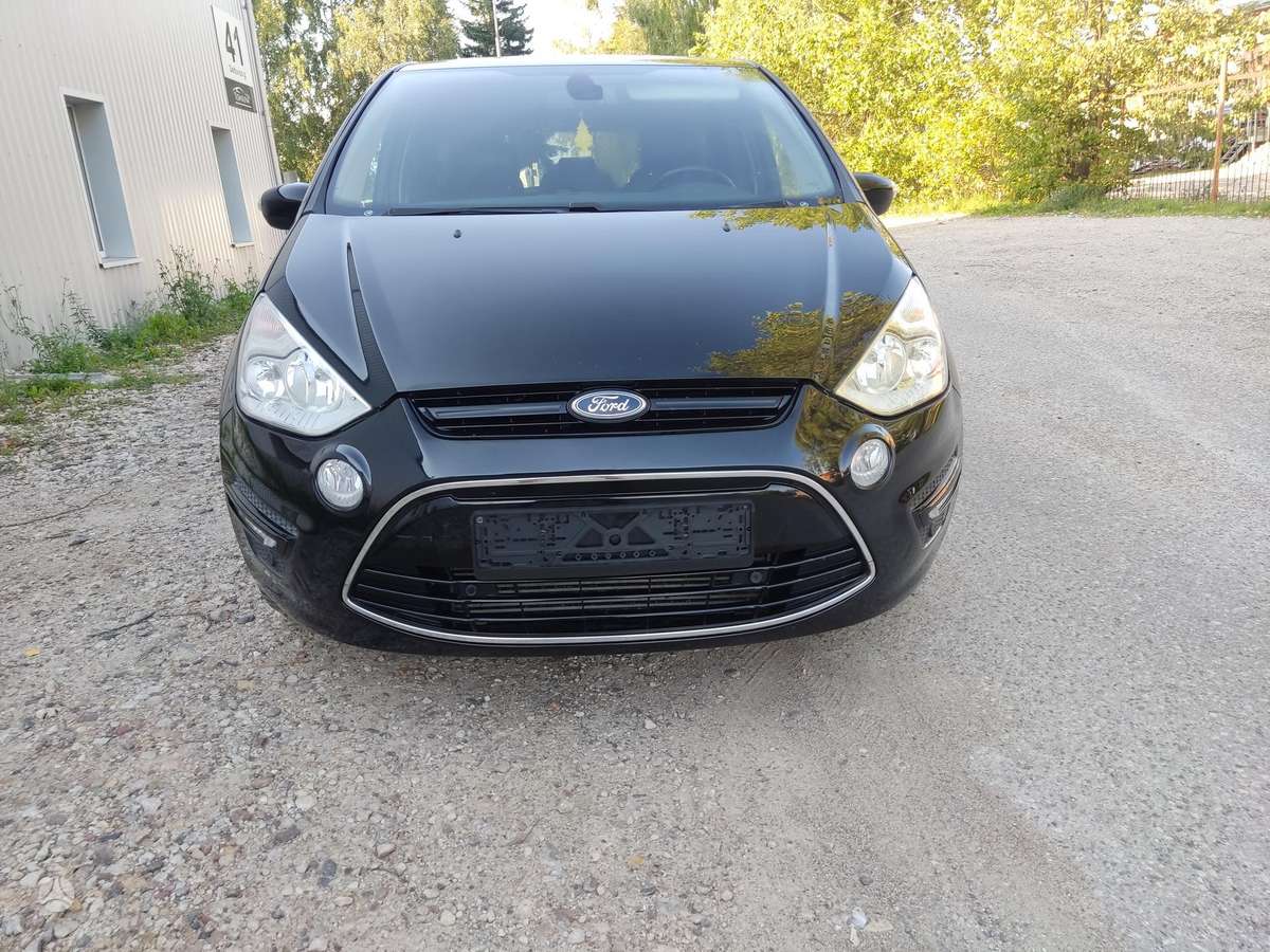 Ford S-MAX 2013 — двигун 2000 cm³, 140 HP (103kW)