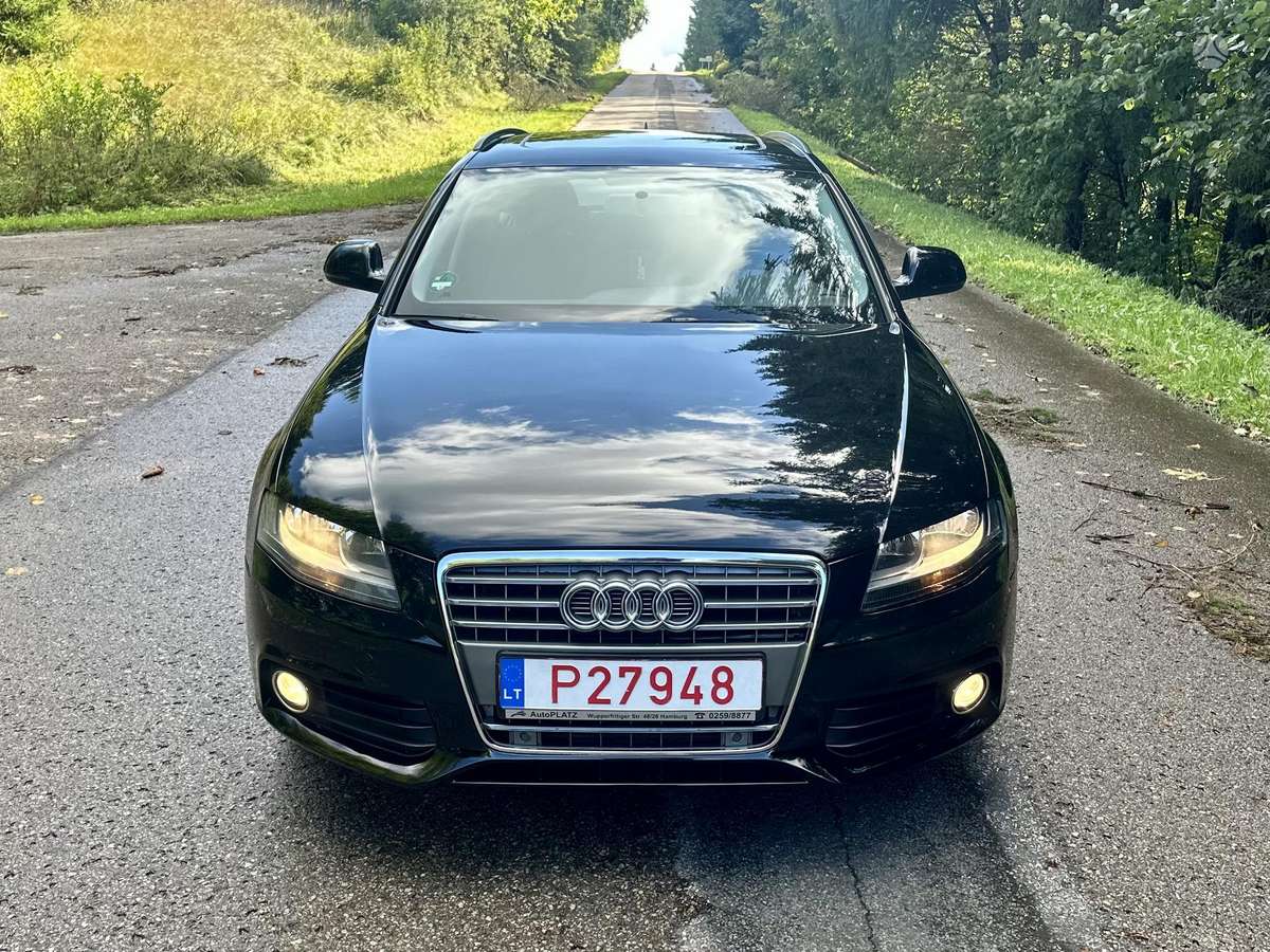 Audi A4 2008 — вигляд ззаду