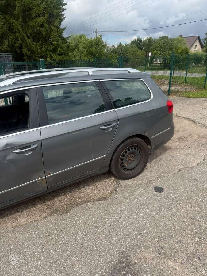 Volkswagen Passat 2006 — photo 12
