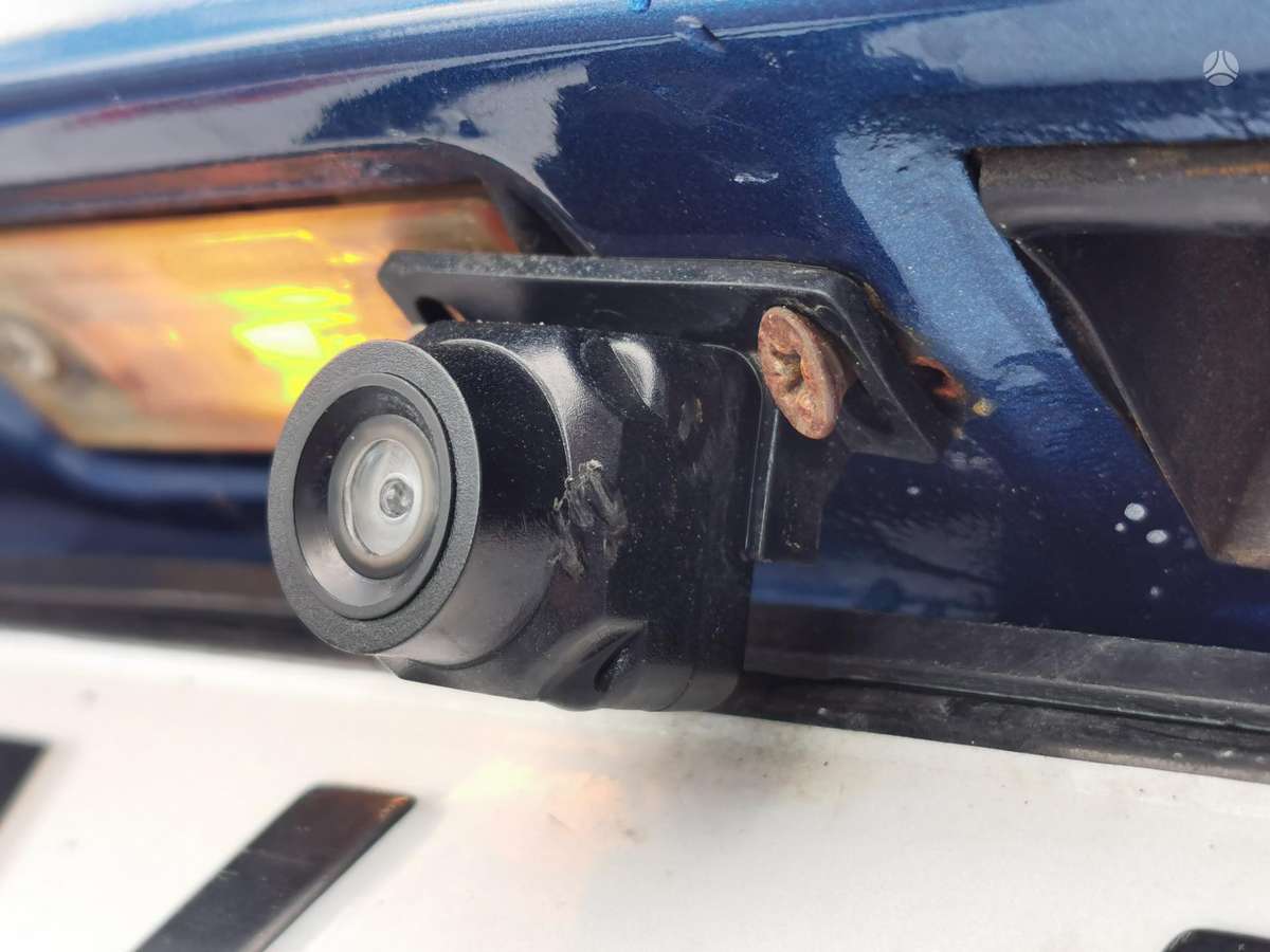 Volkswagen Touran 2009 — photo 13