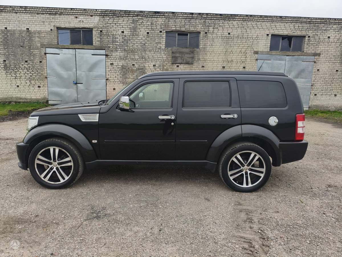 Dodge Nitro 2008 — photo 10