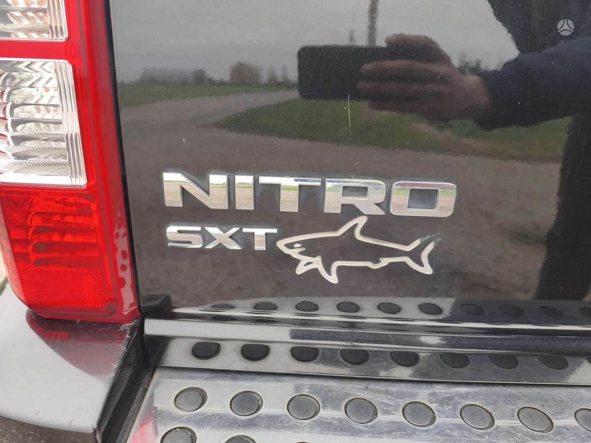 Dodge Nitro 2008 — photo 7