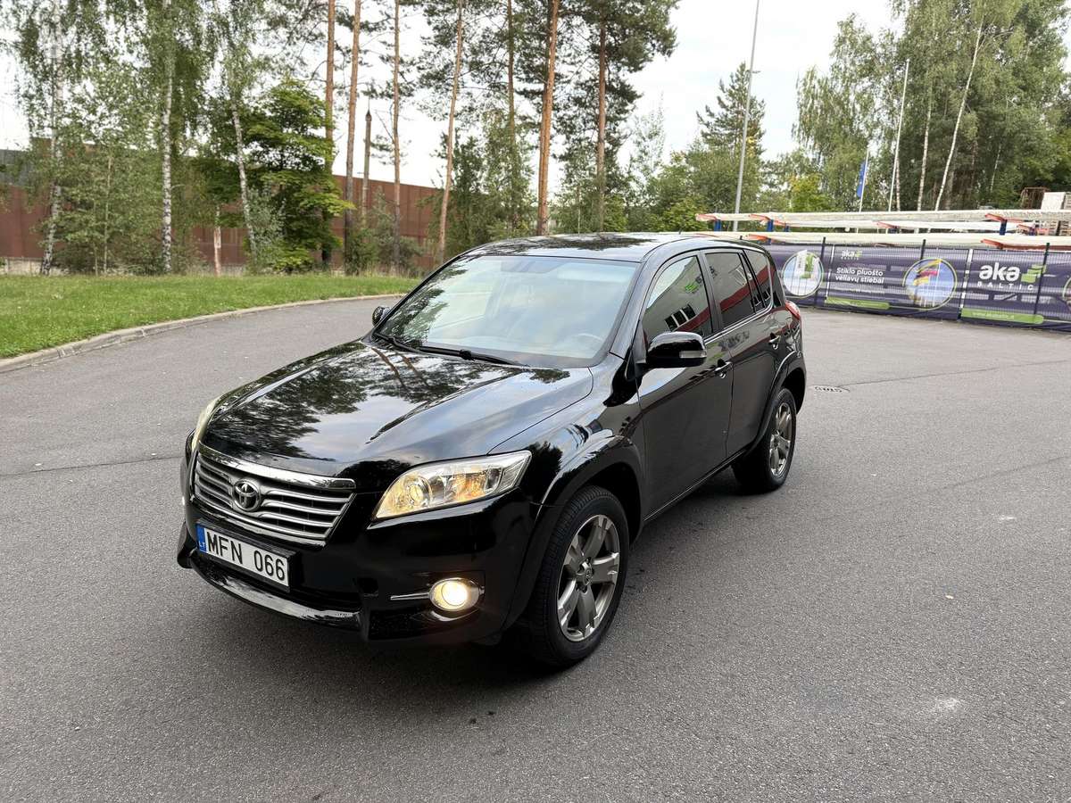 Toyota RAV4 2010 — vehicle for AFU Ukraine