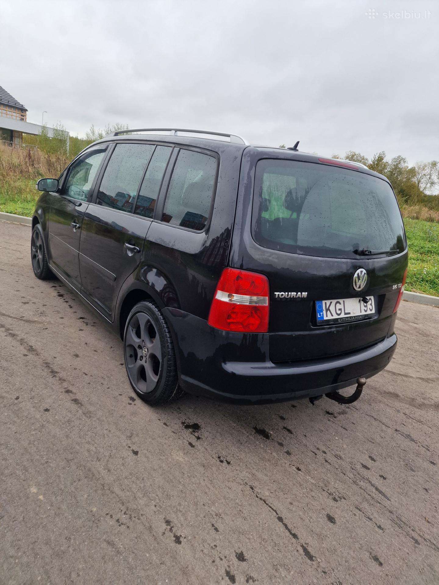 Volkswagen Touran 2006 — салон