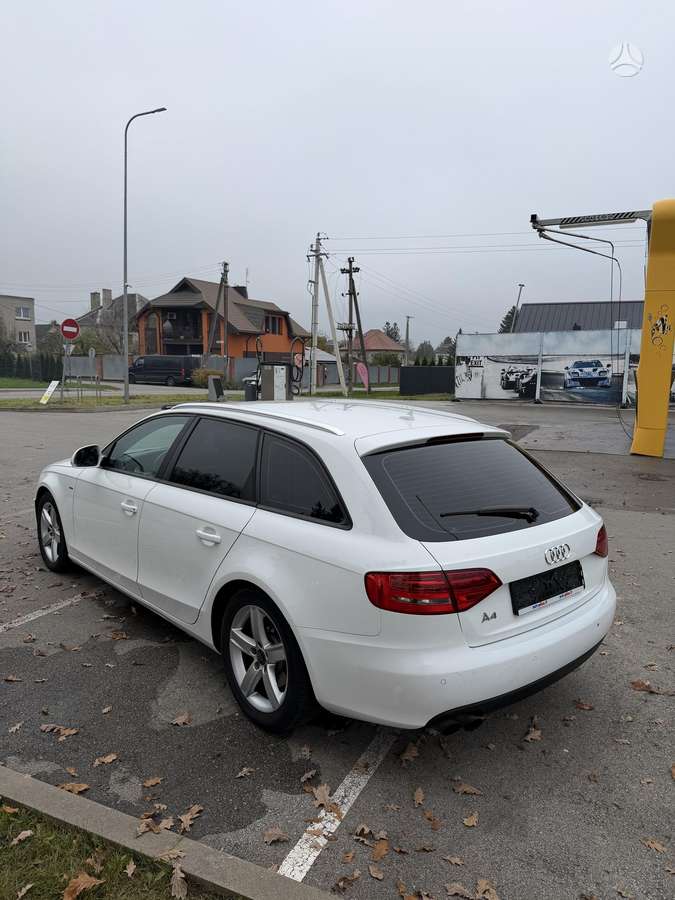 Audi A4 2008 — interior