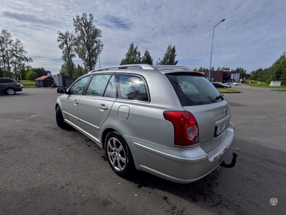 Toyota Avensis 2009 — photo 6