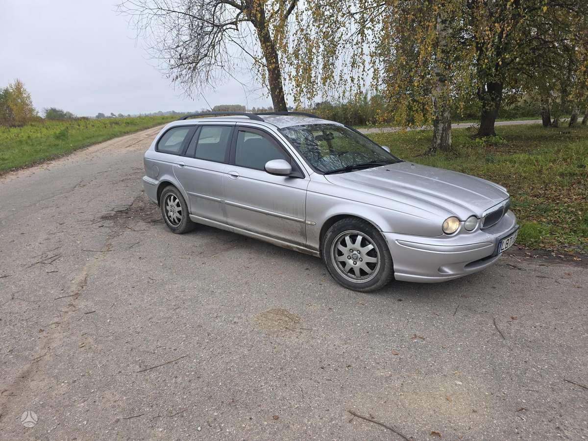Jaguar X-Type 2005 — вигляд ззаду