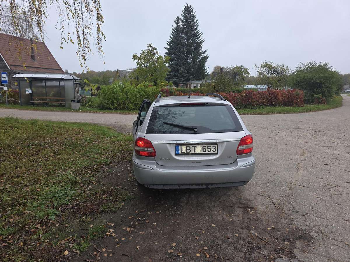 Jaguar X-Type 2005 — двигун 1998 cm³, 131 HP (96kW)