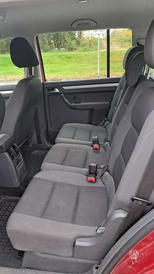 Volkswagen Touran 2014 — photo 7