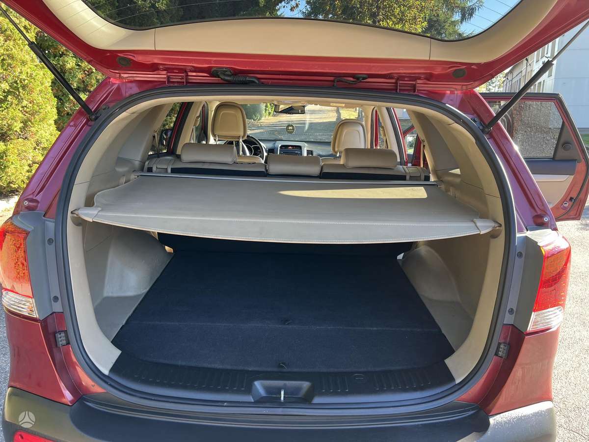 Kia Sorento 2010 — photo 13