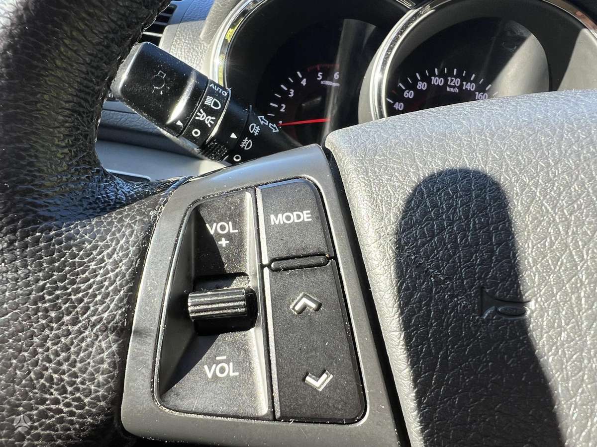 Kia Sorento 2010 — photo 21