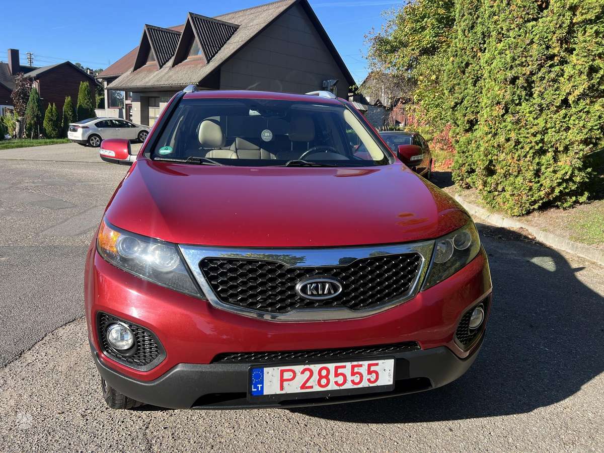 Kia Sorento 2010 — photo 8