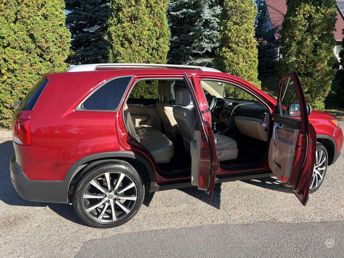 Kia Sorento 2010 — photo 9