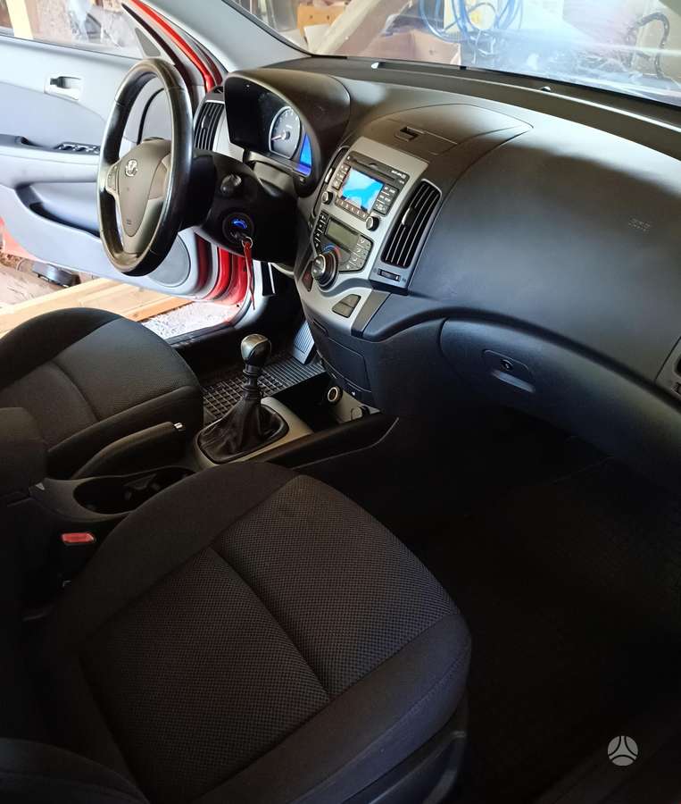 Hyundai i30 2009 — photo 5