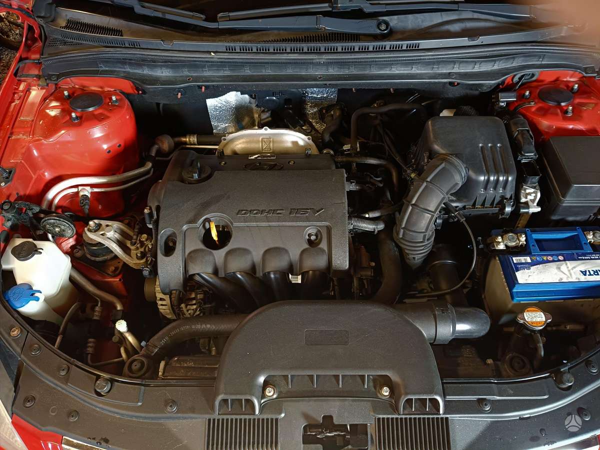 Hyundai i30 2009 — photo 6