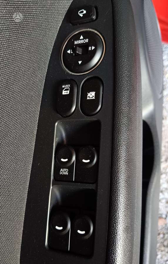Hyundai i30 2009 — photo 8