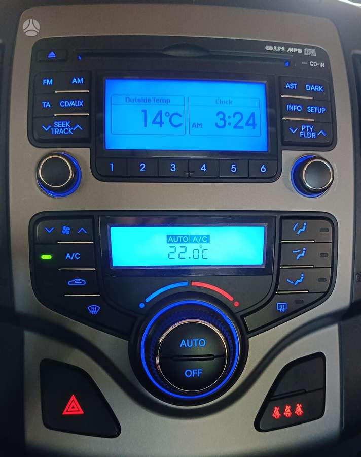 Hyundai i30 2009 — photo 9