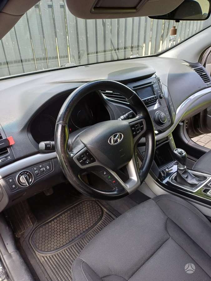 Hyundai i40 2013 — photo 12