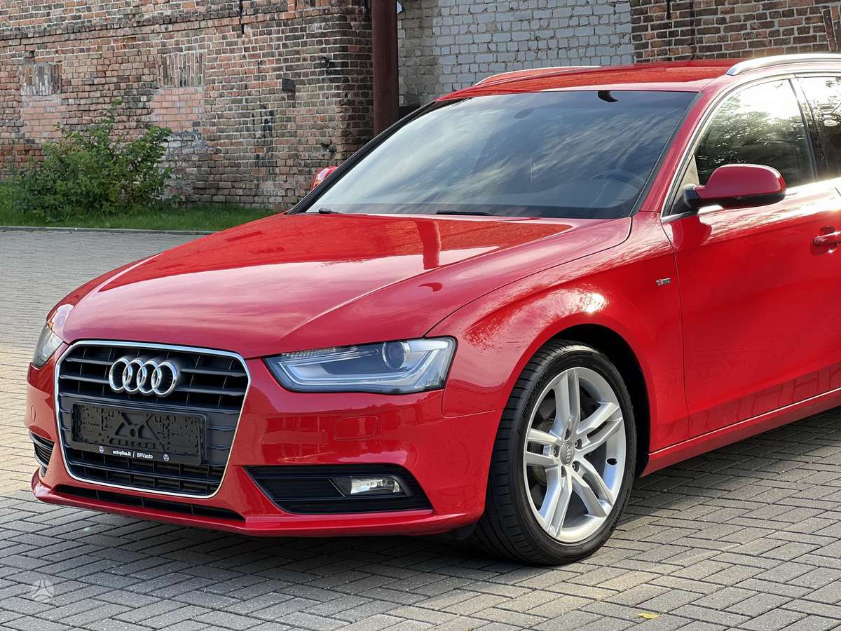 Audi A4 2012 — photo 11