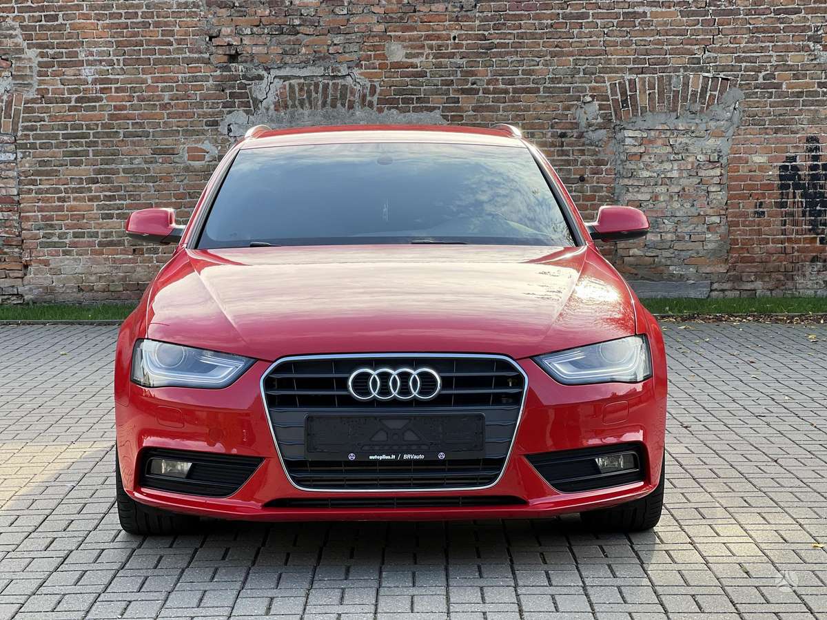 Audi A4 2012 — interior
