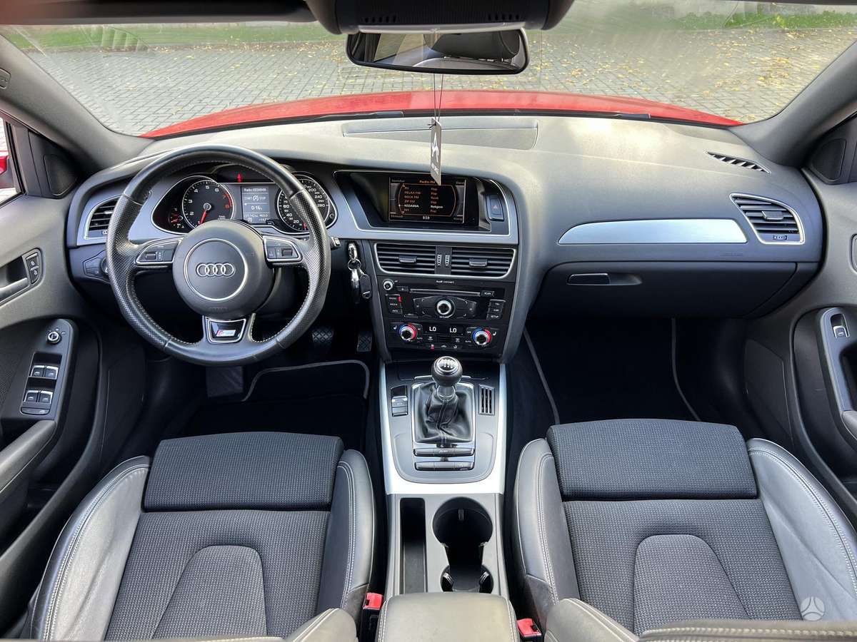 Audi A4 2012 — photo 34