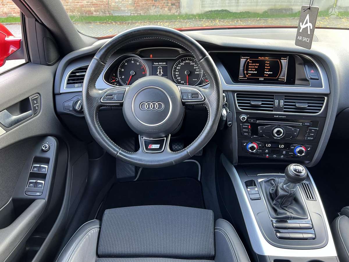 Audi A4 2012 — photo 35