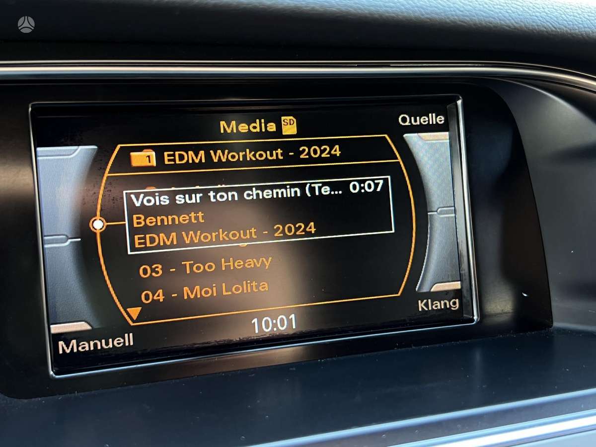 Audi A4 2012 — photo 40