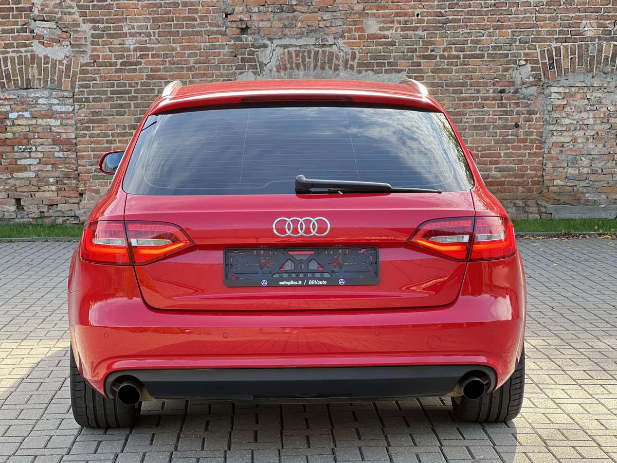 Audi A4 2012 — photo 8