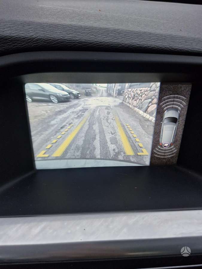 Volvo V60 2012 — photo 24