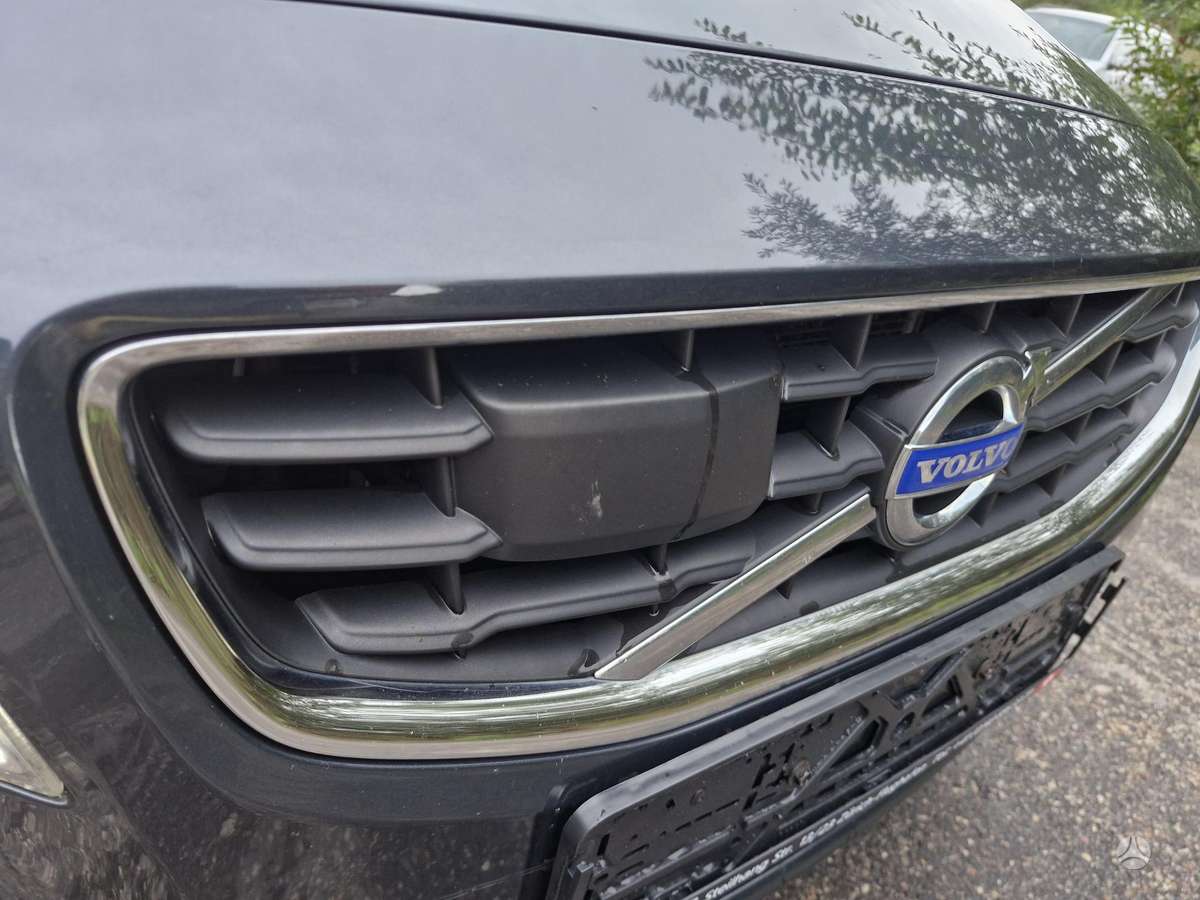 Volvo V60 2012 — photo 9