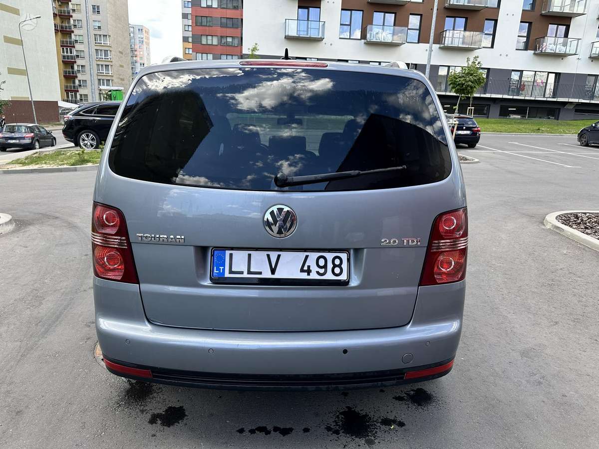 Volkswagen Touran 2009 — photo 6