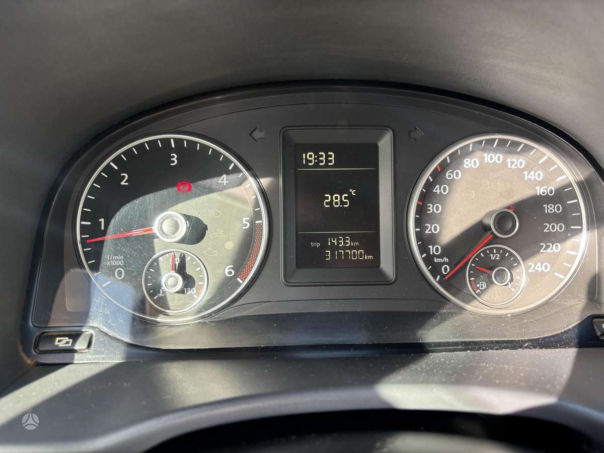 Volkswagen Caddy 2012 — photo 13