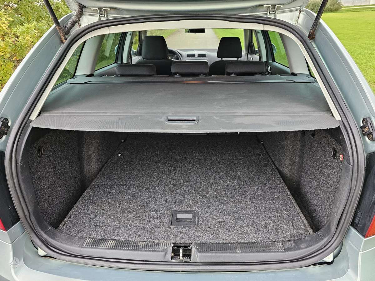 Skoda Octavia 2011 — photo 13