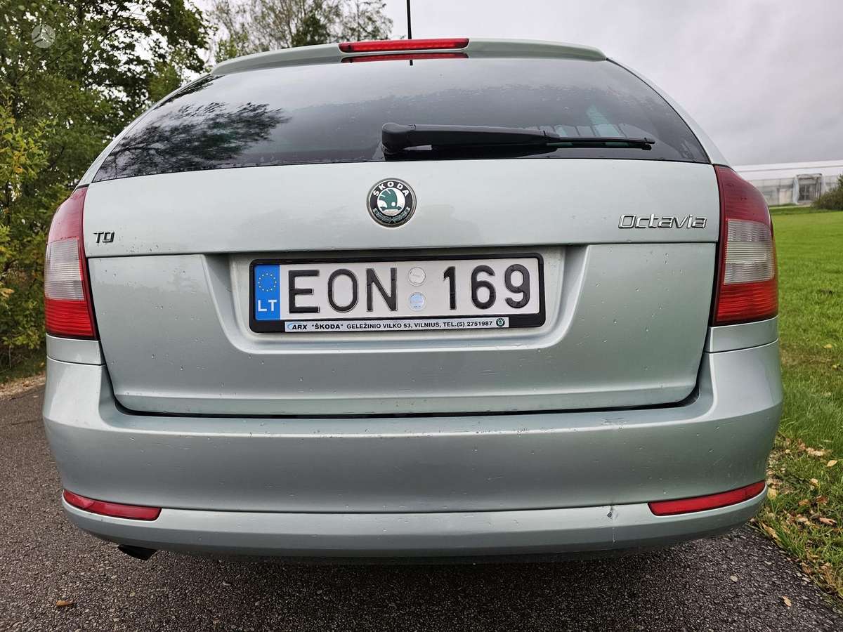 Skoda Octavia 2011 — photo 15
