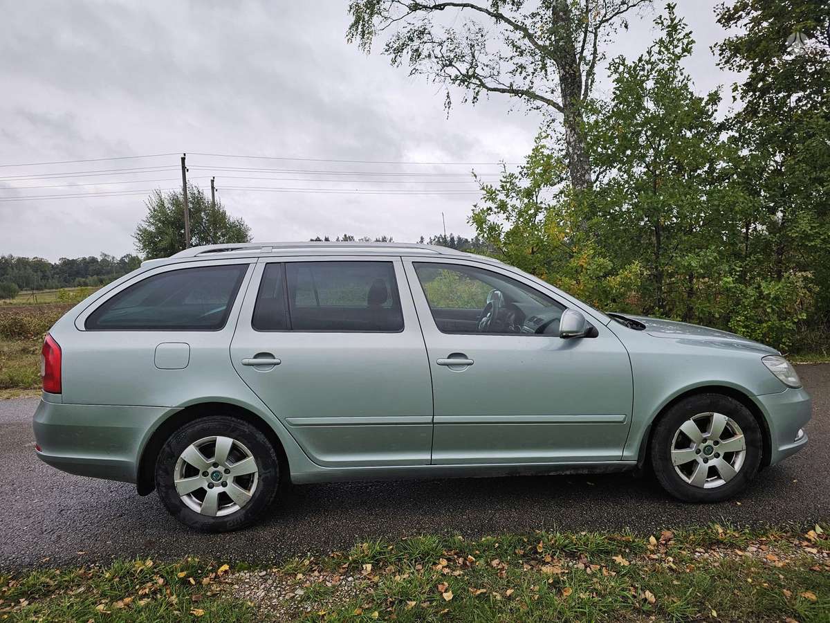 Skoda Octavia 2011 — photo 5