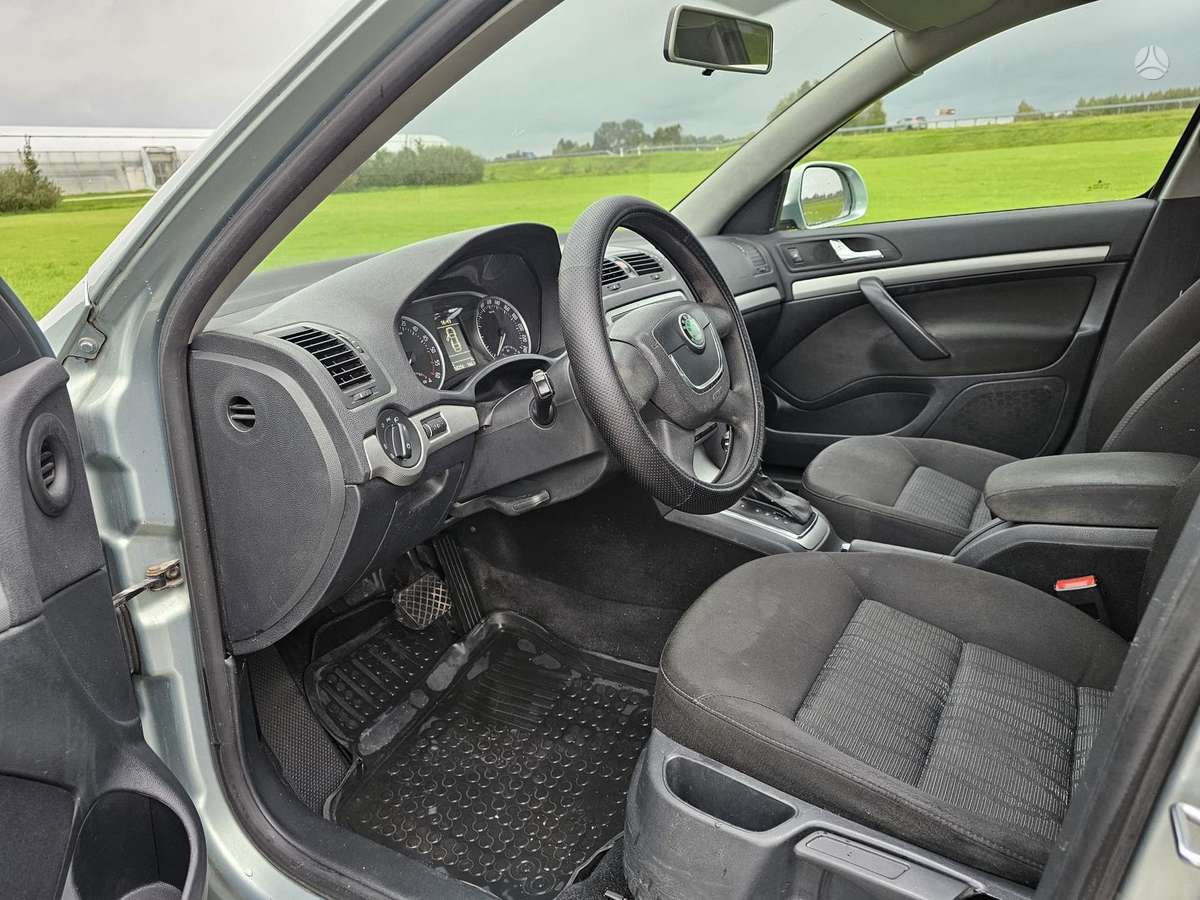 Skoda Octavia 2011 — photo 7