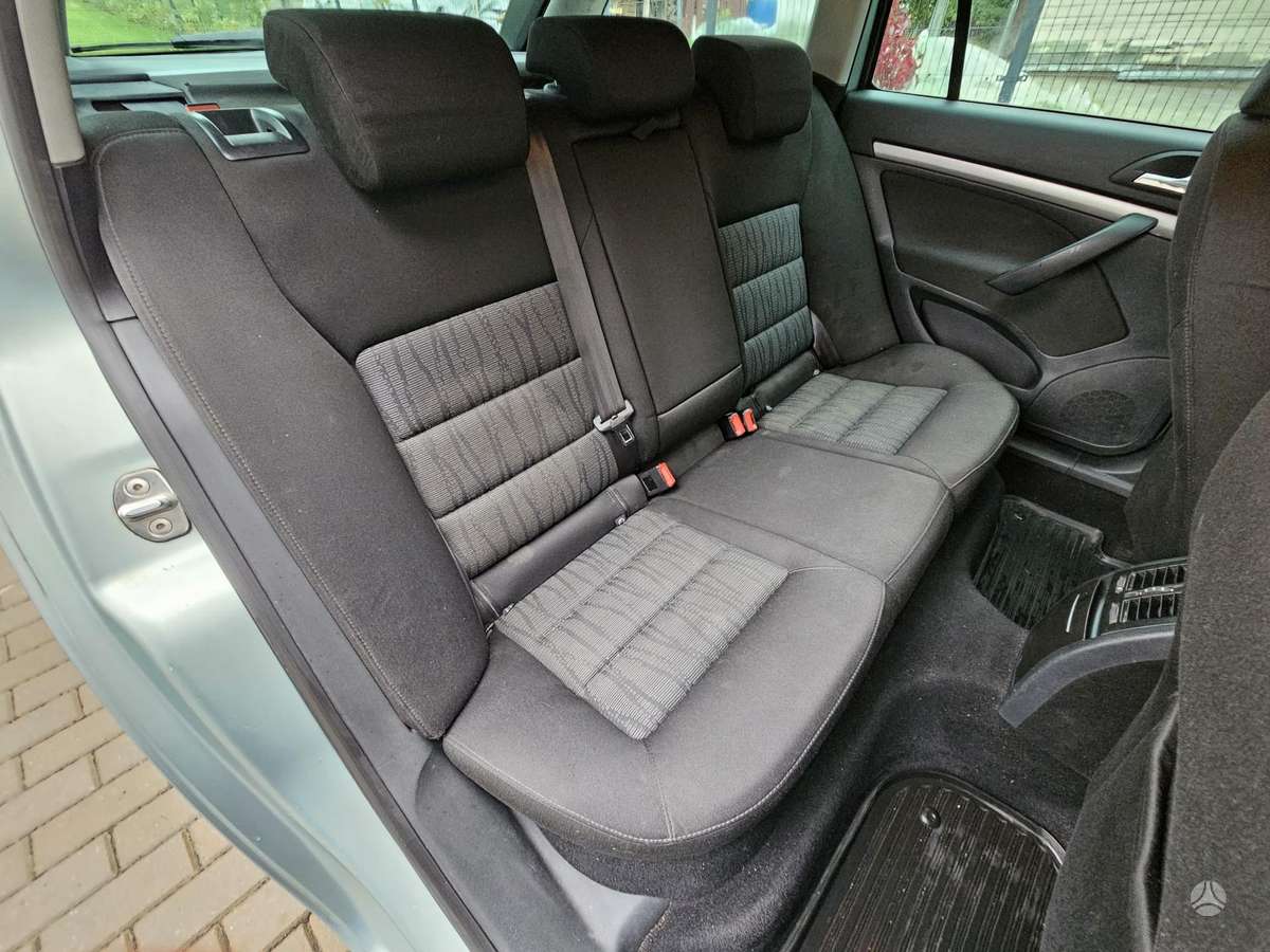 Skoda Octavia 2011 — photo 9