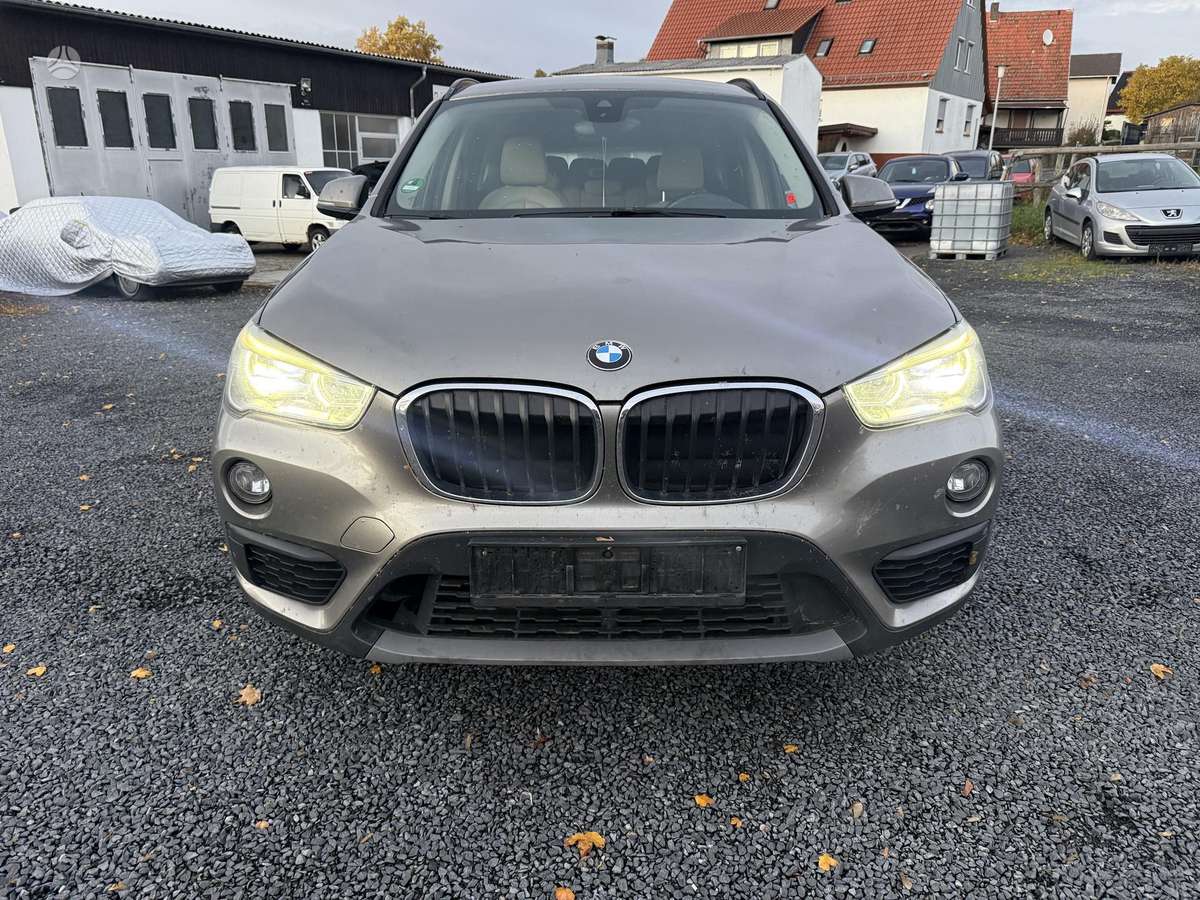 BMW X1 2015 — вигляд ззаду