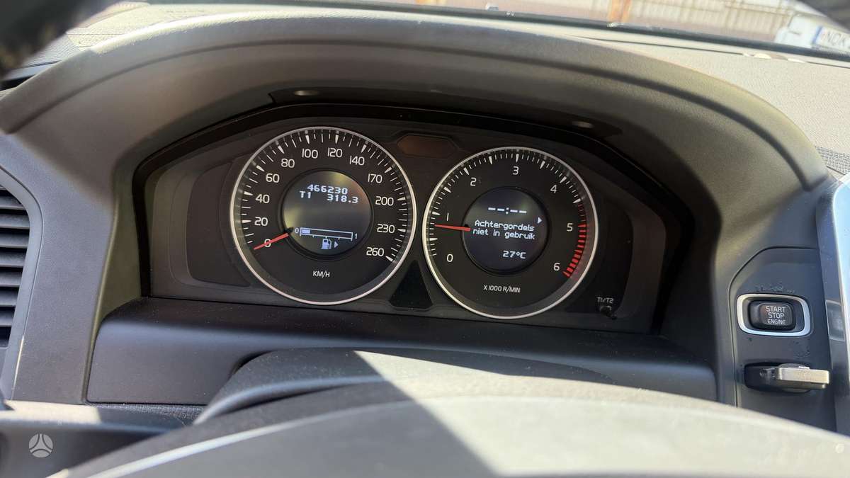 Volvo XC60 2012 — photo 9
