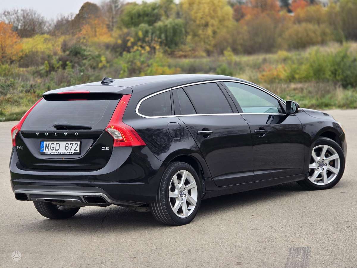 Volvo V60 2013 — photo 10