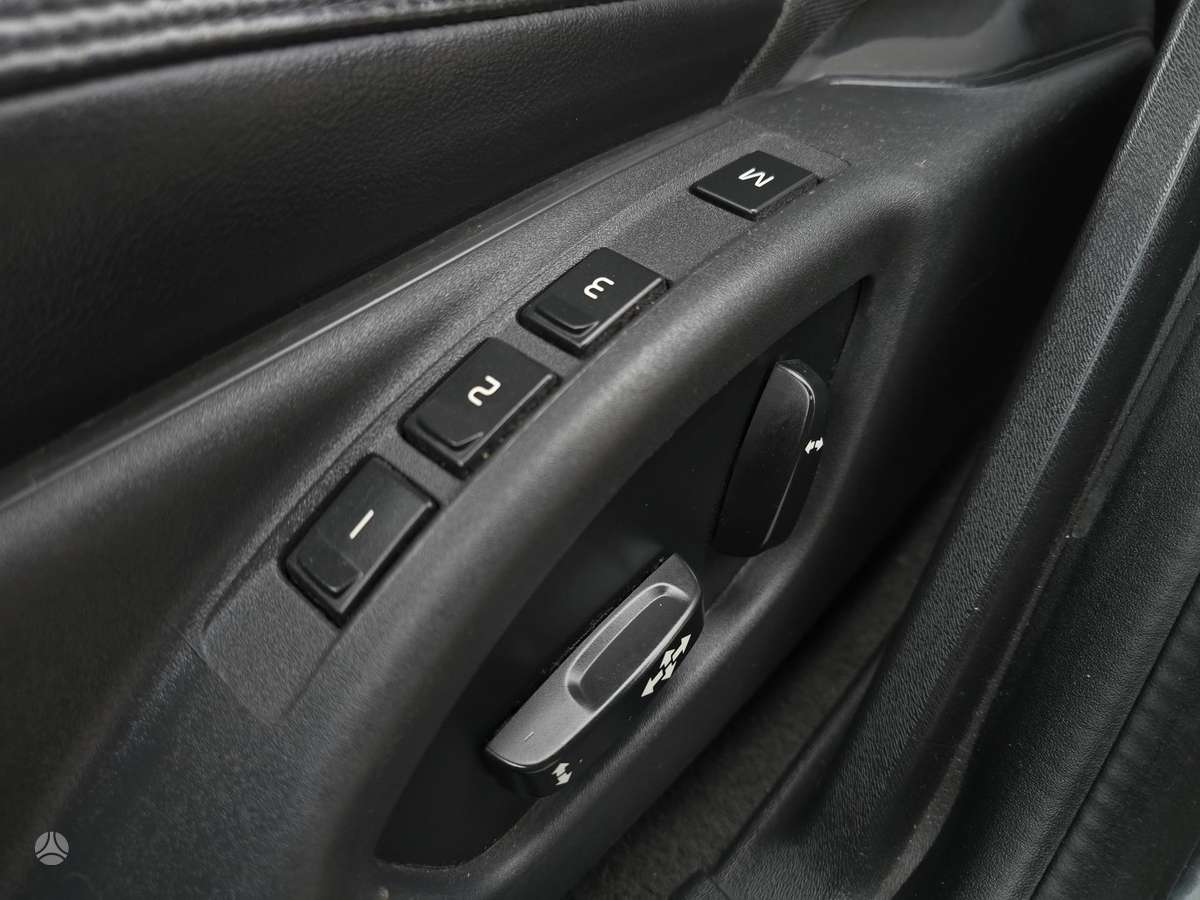 Volvo V60 2013 — photo 23