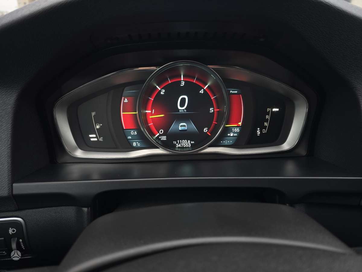 Volvo V60 2013 — photo 24