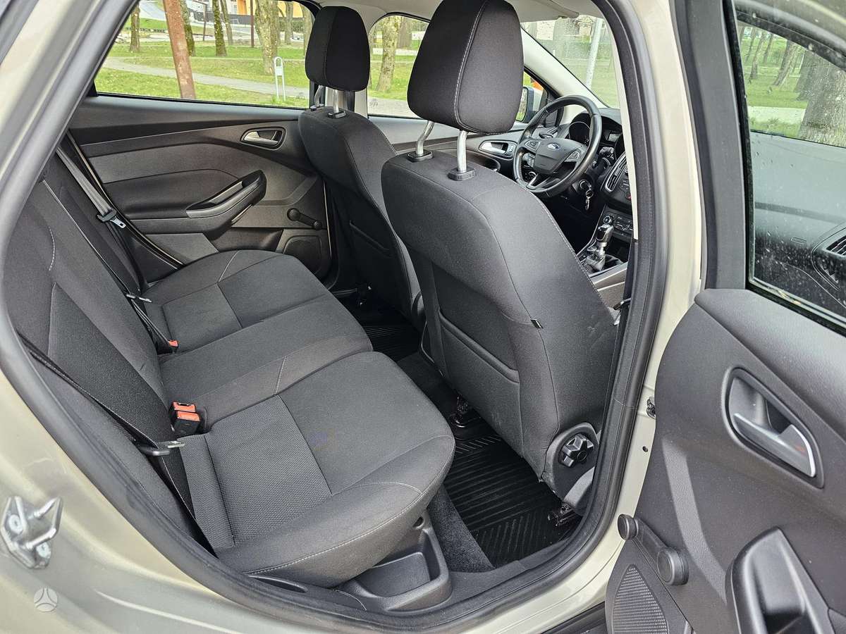 Ford Focus 2015 — фото 12