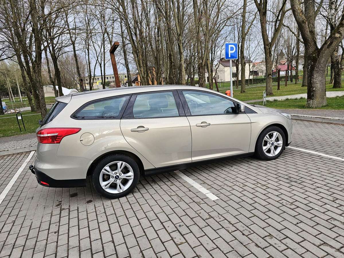 Ford Focus 2015 — фото 20