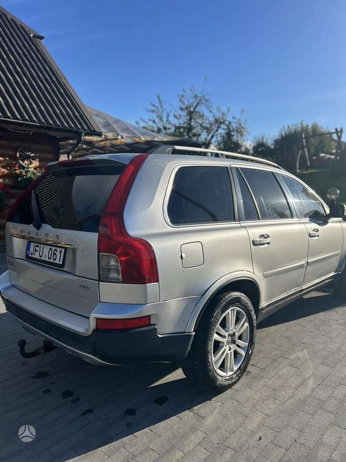 Volvo XC90 2009 — engine 2401 cm³, 185 HP (136kW)